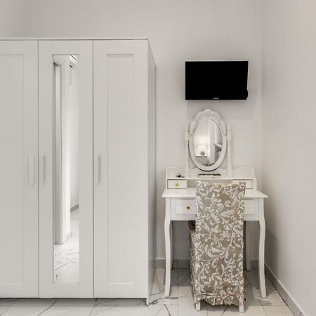 Dolce Rooms Milan Bagian luar foto