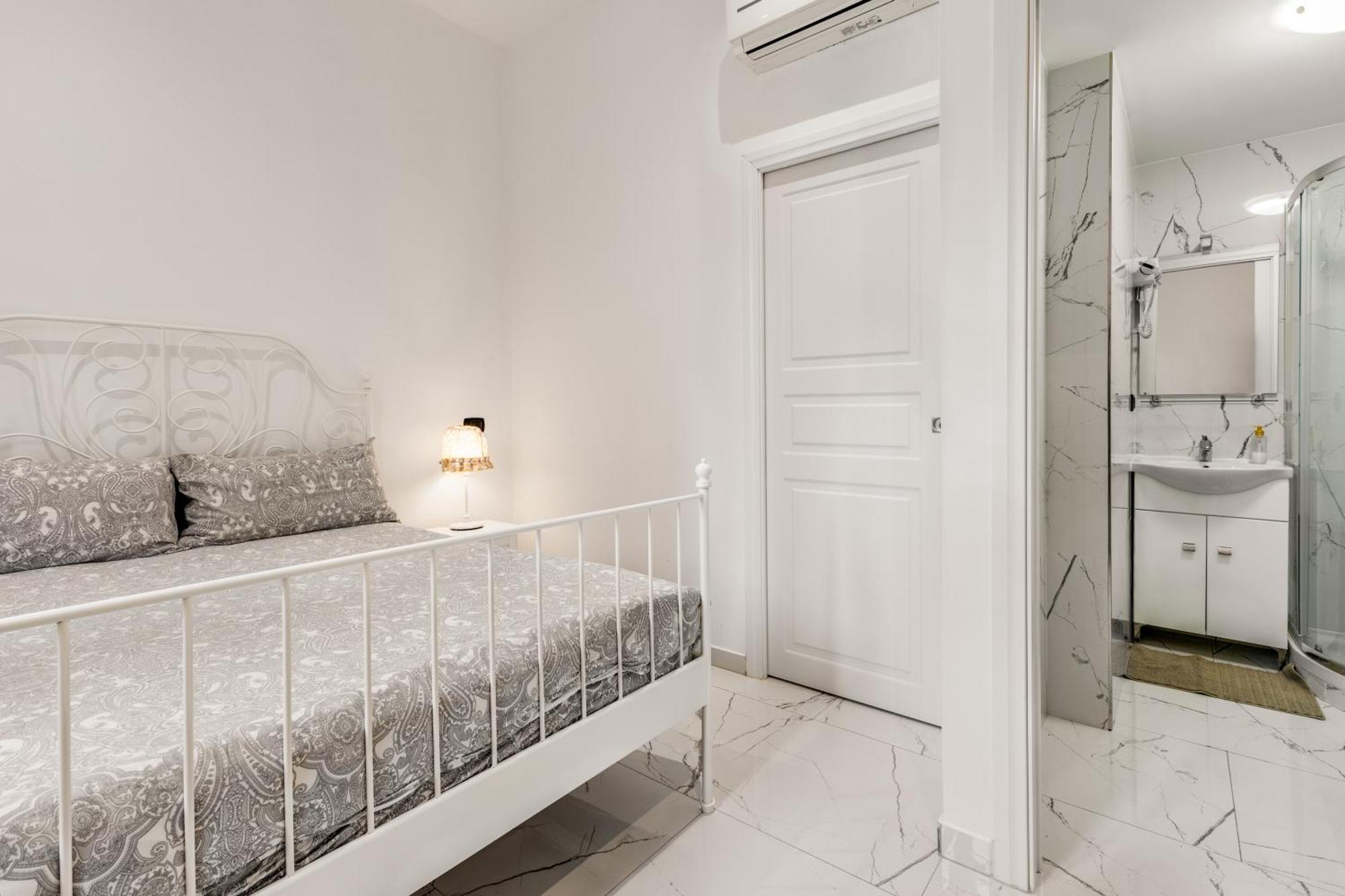 Dolce Rooms Milan Bagian luar foto