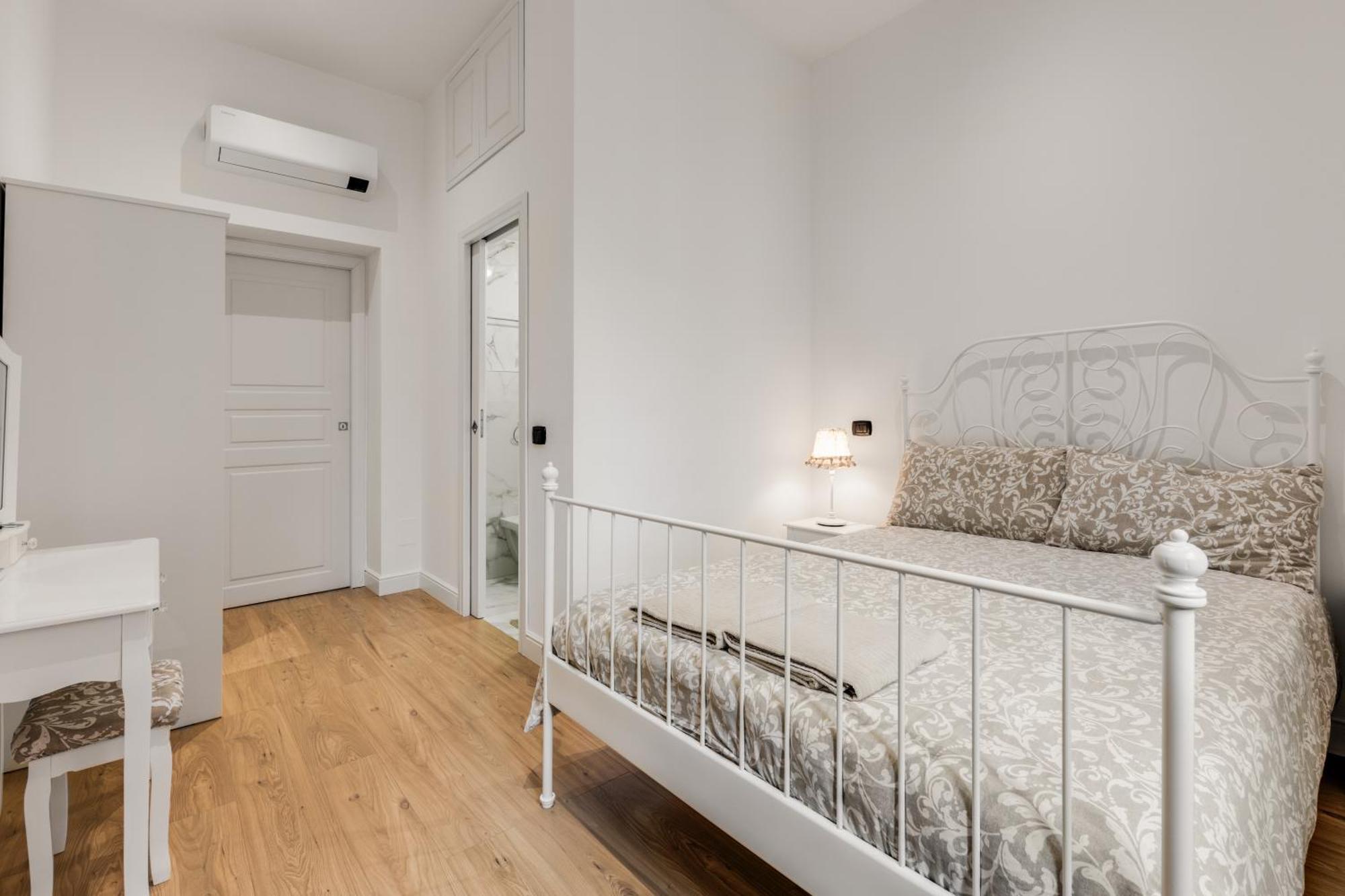 Dolce Rooms Milan Bagian luar foto