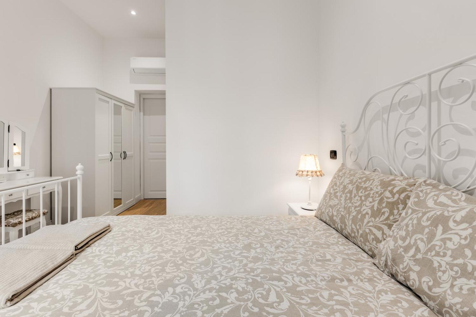 Dolce Rooms Milan Bagian luar foto